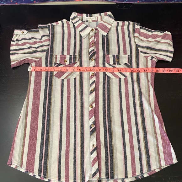 Eden & Olivia Multicolor Striped Button-Down Shirt - Picture 3 of 5